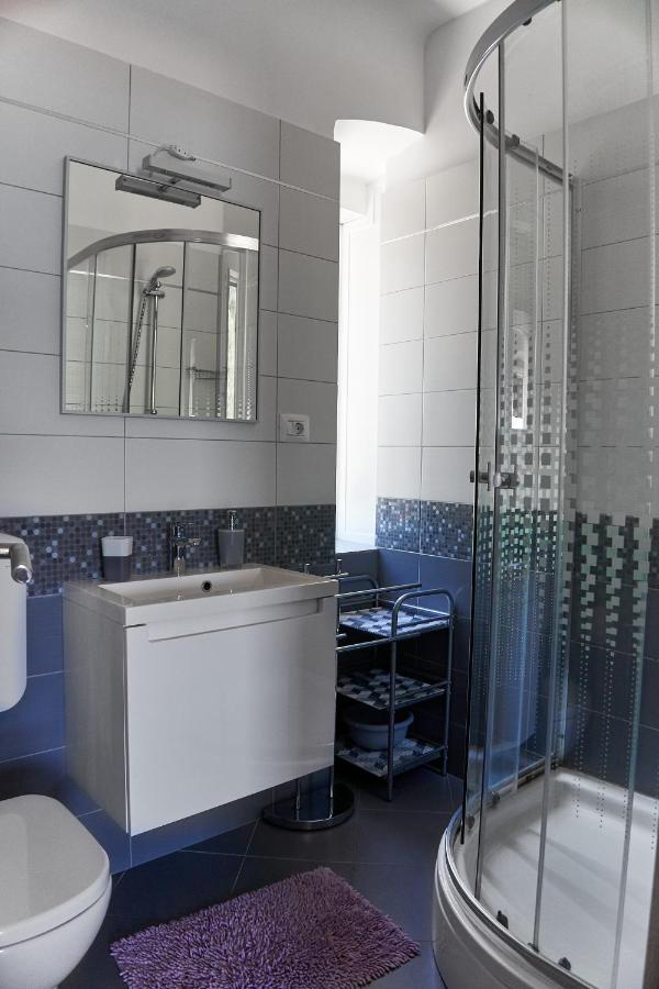 Apartments Nives Крес Екстериор снимка